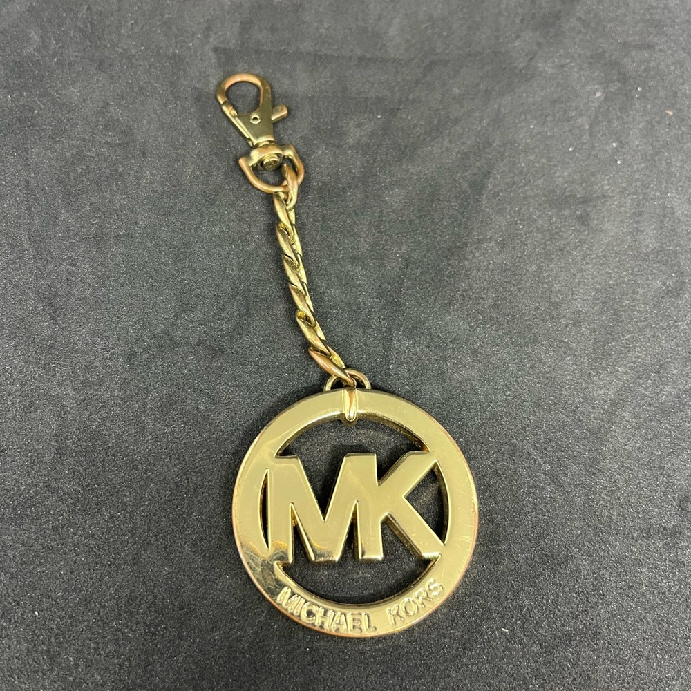 Michael Kors Signature Logo Key Fob & Hang Charm